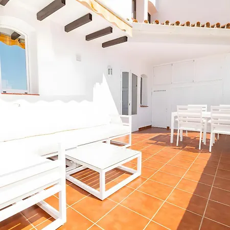 Ella Apartment Nerja